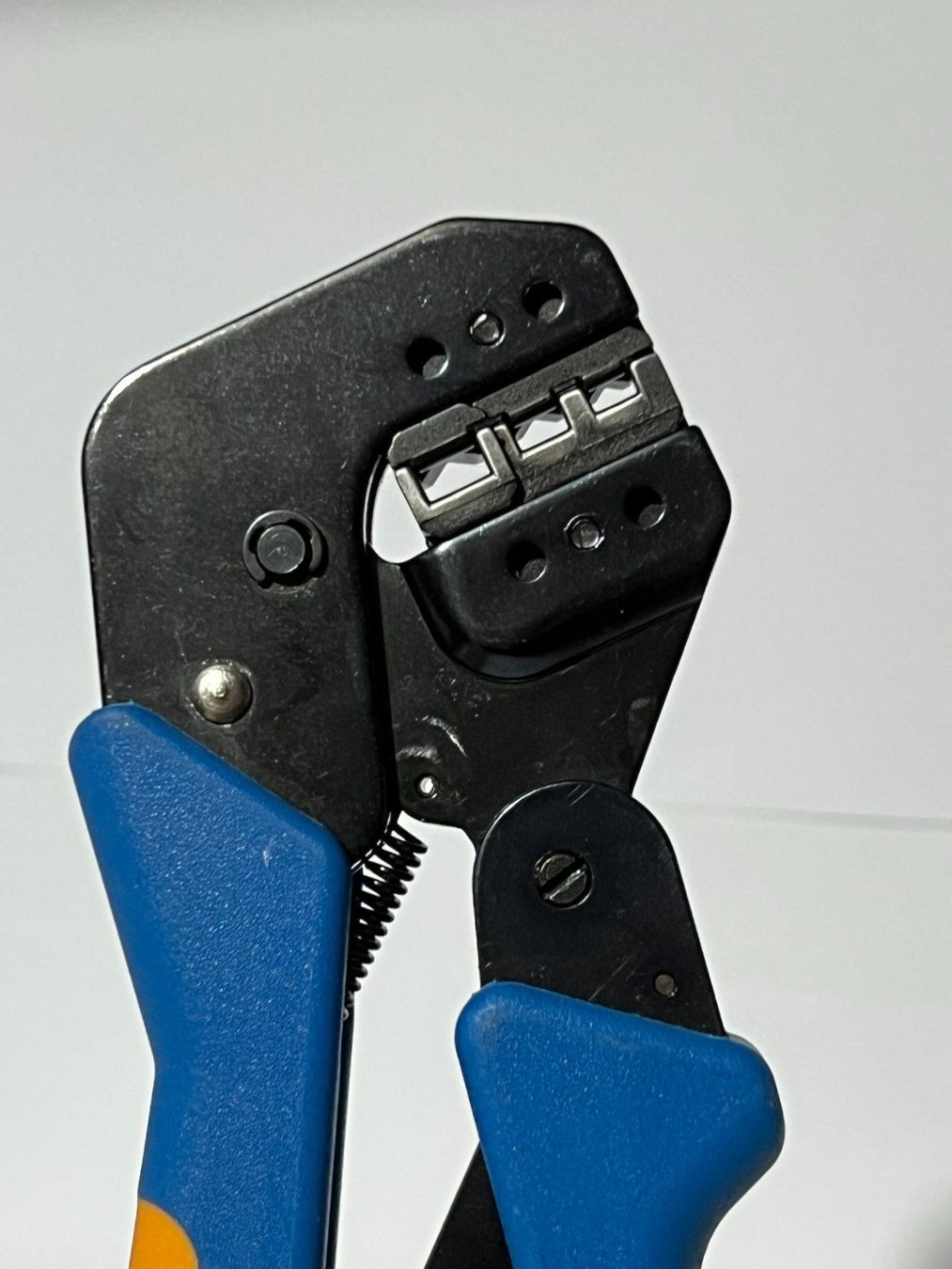 Tutti gli attrezzi: TE Connectivity Crimpzange Frame 354940-1 – Usato da Zürich venduto da florian.kilian 1