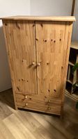 Kleiner Tannenschrank mit Schubladen