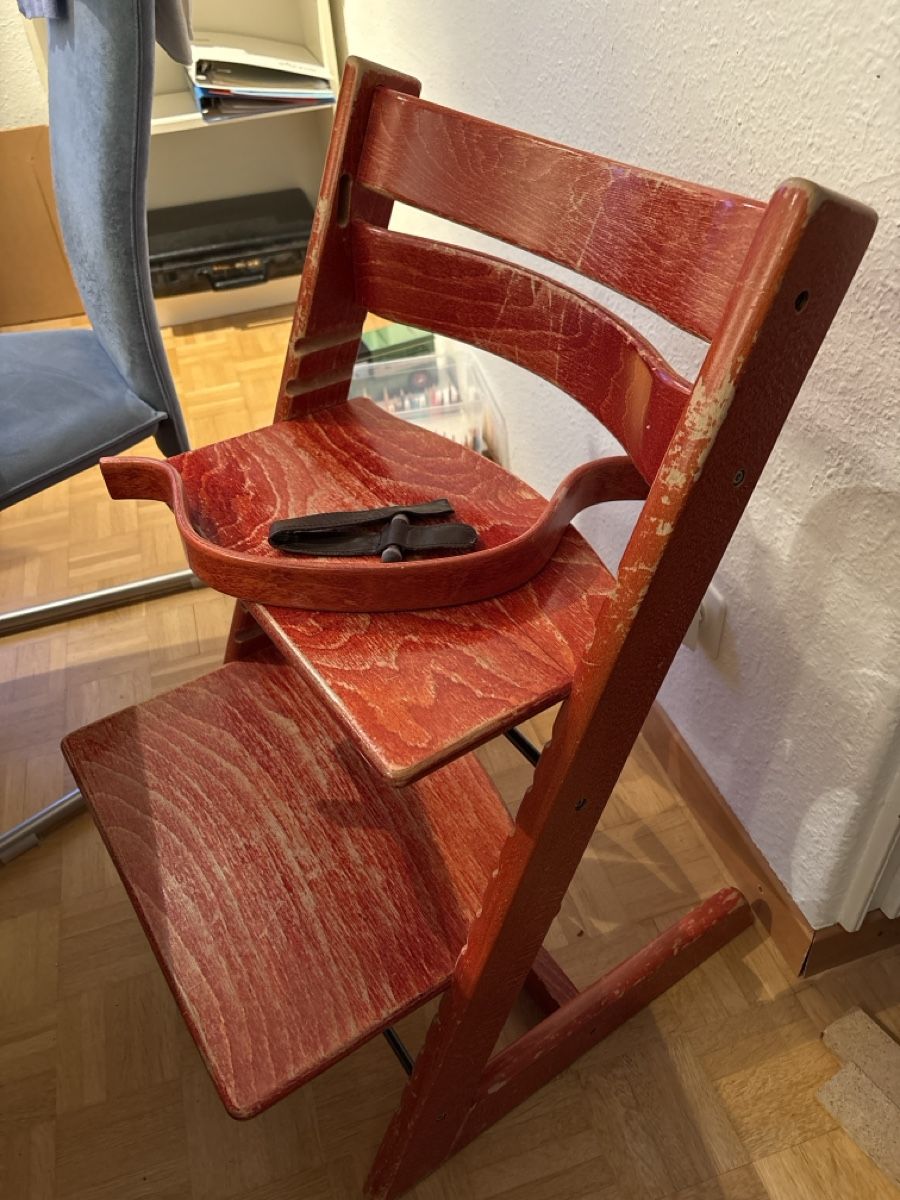 Stokke Seggioloni: Stokke Tripp Trapp Kinderstuhl, rot – Usato da Erlenbach ZH venduto da Kupfermine