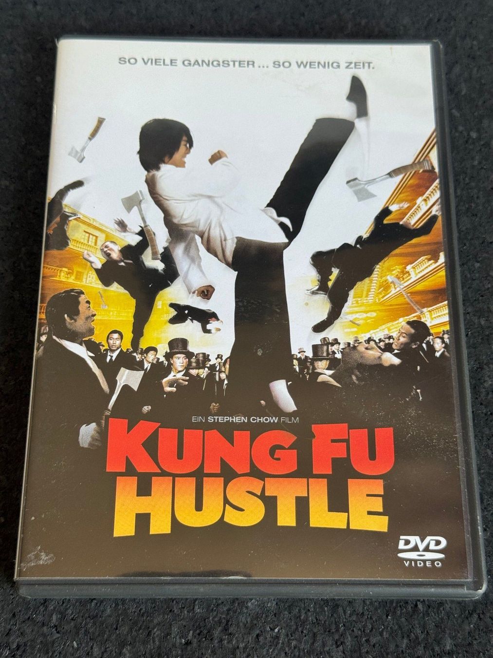 Alle DVDs: Kung Fu Hustle DVD DE/IT/CZ/ Kantonesisch – Gebraucht aus Fribourg von tschjoly