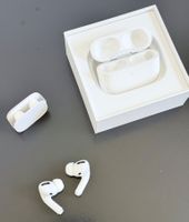 Apple AirPods Pro (1. Generation) mit MagSafe Ladecase