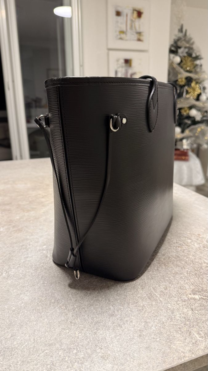 Louis Vuitton Borse da donna: Louis Vuitton Neverfull MM black epi leather – Usato da Pully venduto da Switzerland2020 3