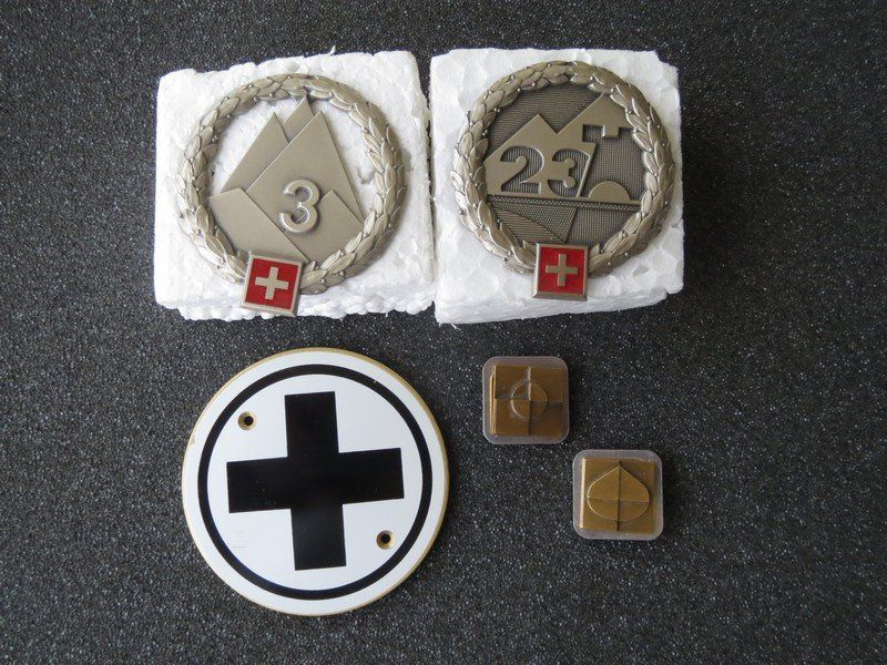 Schweizer Armee Plaketten & Abzeichen: Schweizer Armee Set Abzeichen – Gebraucht aus Olten von Maniac63