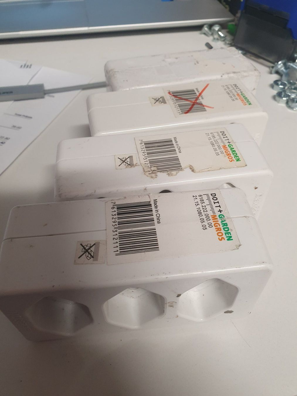 Laufwerke & Adapter: Mehrfachadapter Mehrfachstecker Abzweigstecker 3xT13 – Gebraucht aus Zürich von Alibaba1234 3