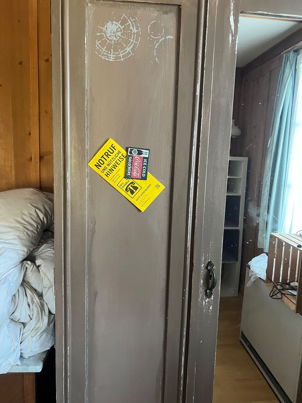 Armoires: Schrank – D'occasion à Mattstetten par Jerrydiemaus 2