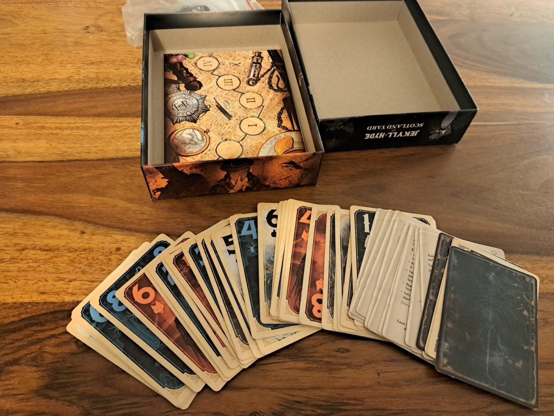 Giochi: Jekyll & Hyde vs. Scotland Yard - Kartenspiel – Usato da Biel/Bienne venduto da dar_2bwm 2