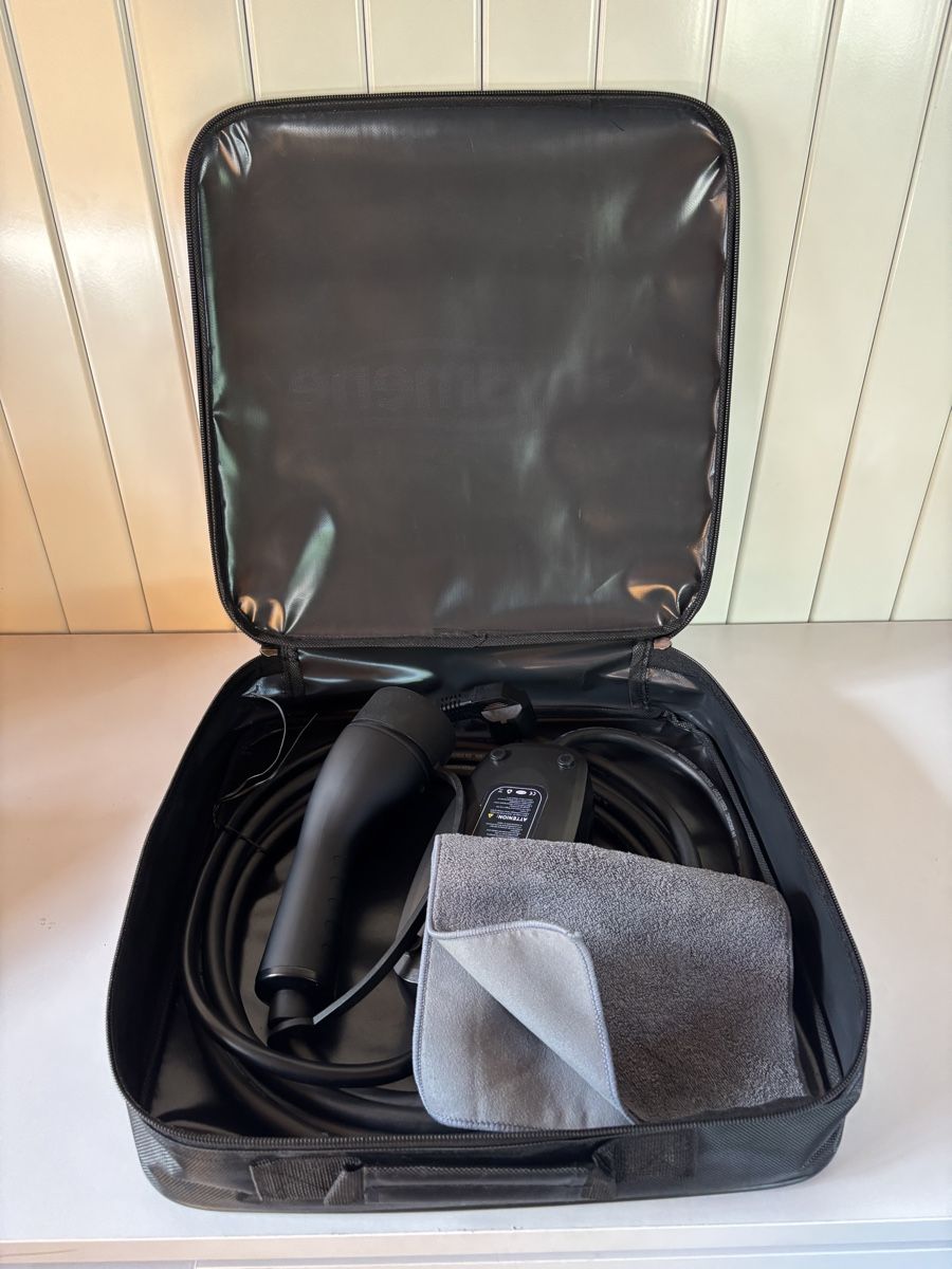 Chargeurs de batterie: Typ 2 Ladegerät mit Wandhalterung – Neuf avec emballage d'origine à Gretzenbach par leo_nmg6 7