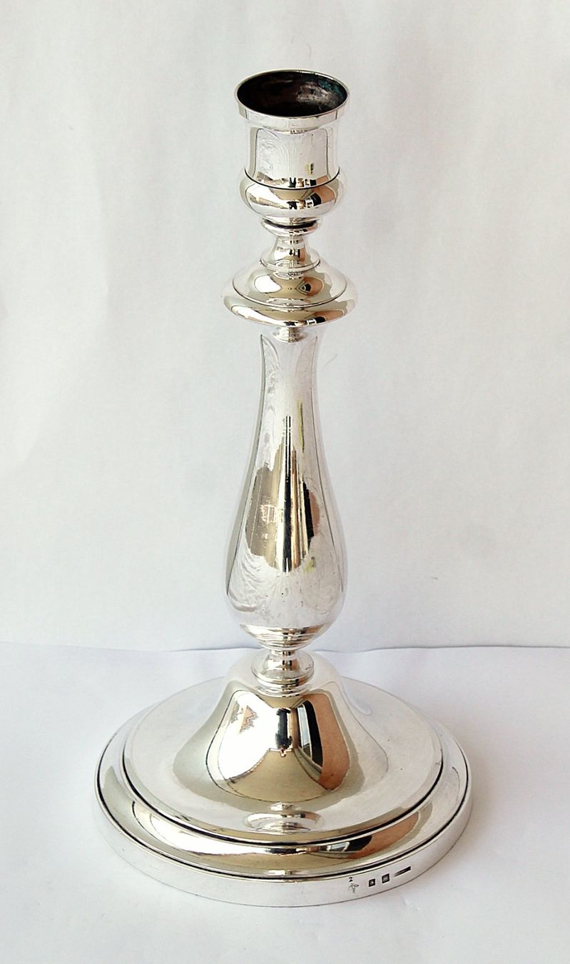 Christofle Portacandele: Christofle Kerzenständer versilbert 25 cm hoch – Usato da Zürich venduto da Auctionata 1