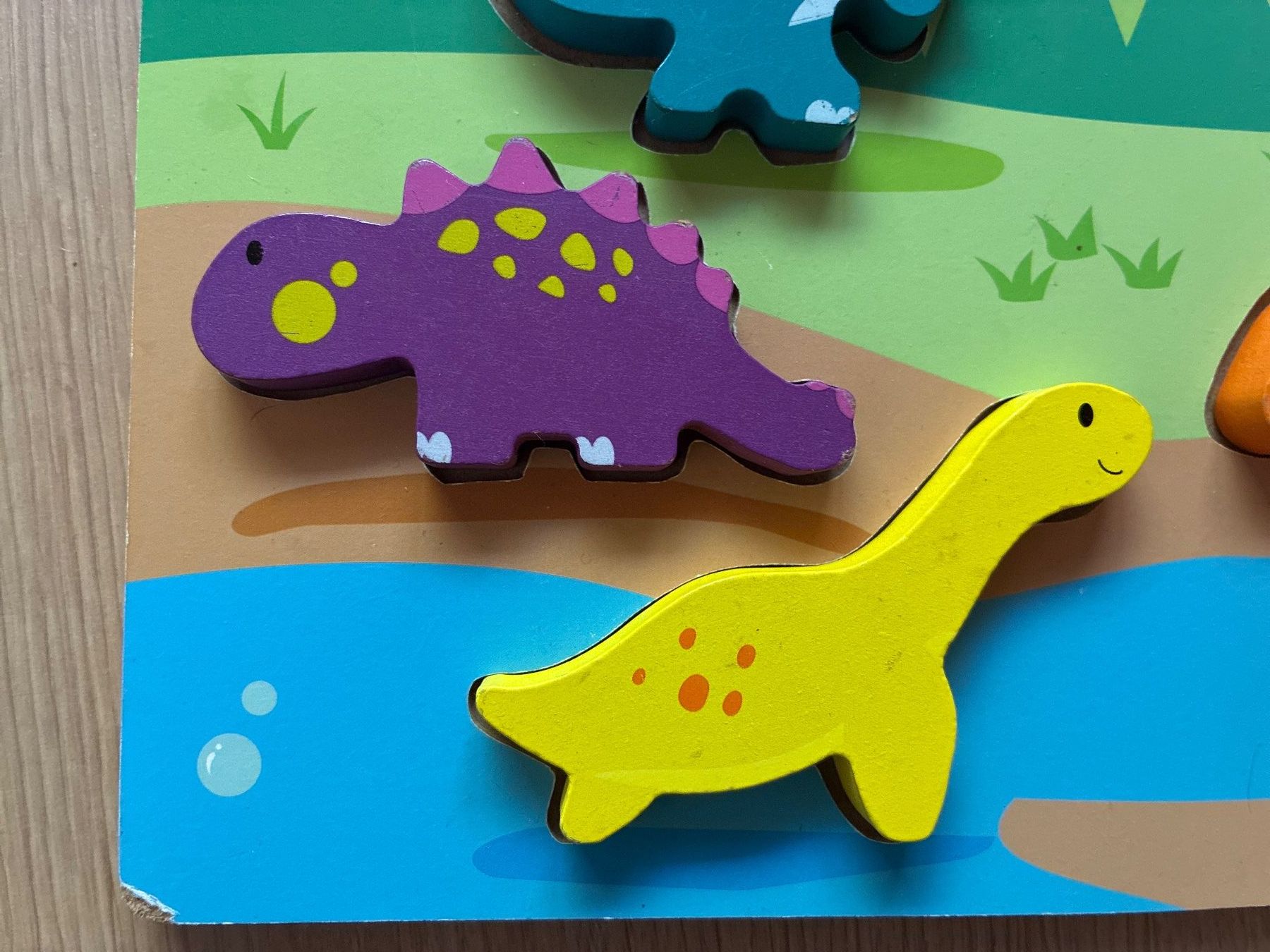 Puzzles: Holzpuzzle mit 8 Dinosaurier – D'occasion à Eggenwil par mic_b5l2 2