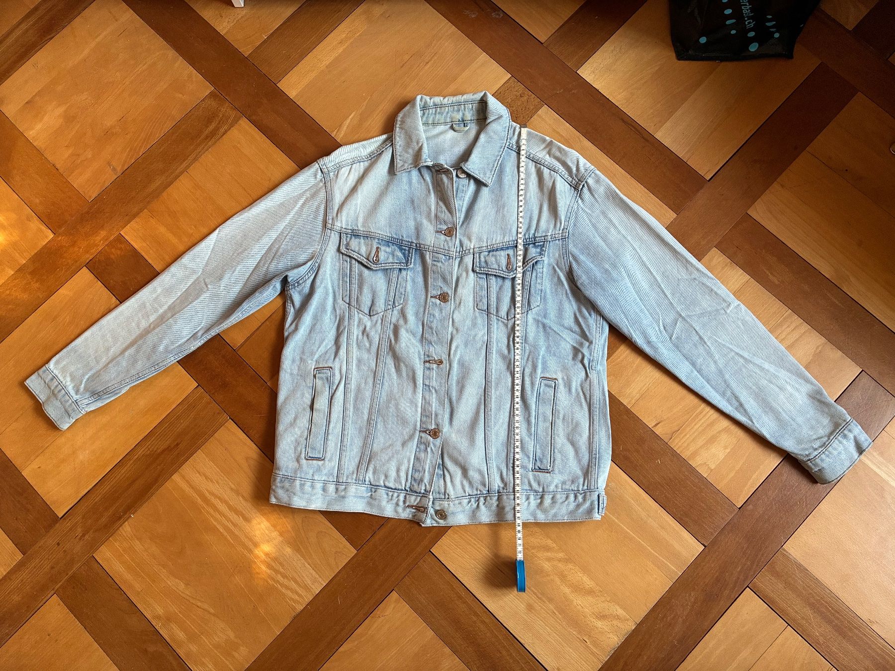 Topshop Giacche: Jeansjacke, hellblau, Grösse 38 von TopShop – Usato da Basel venduto da eva_9dtf 2
