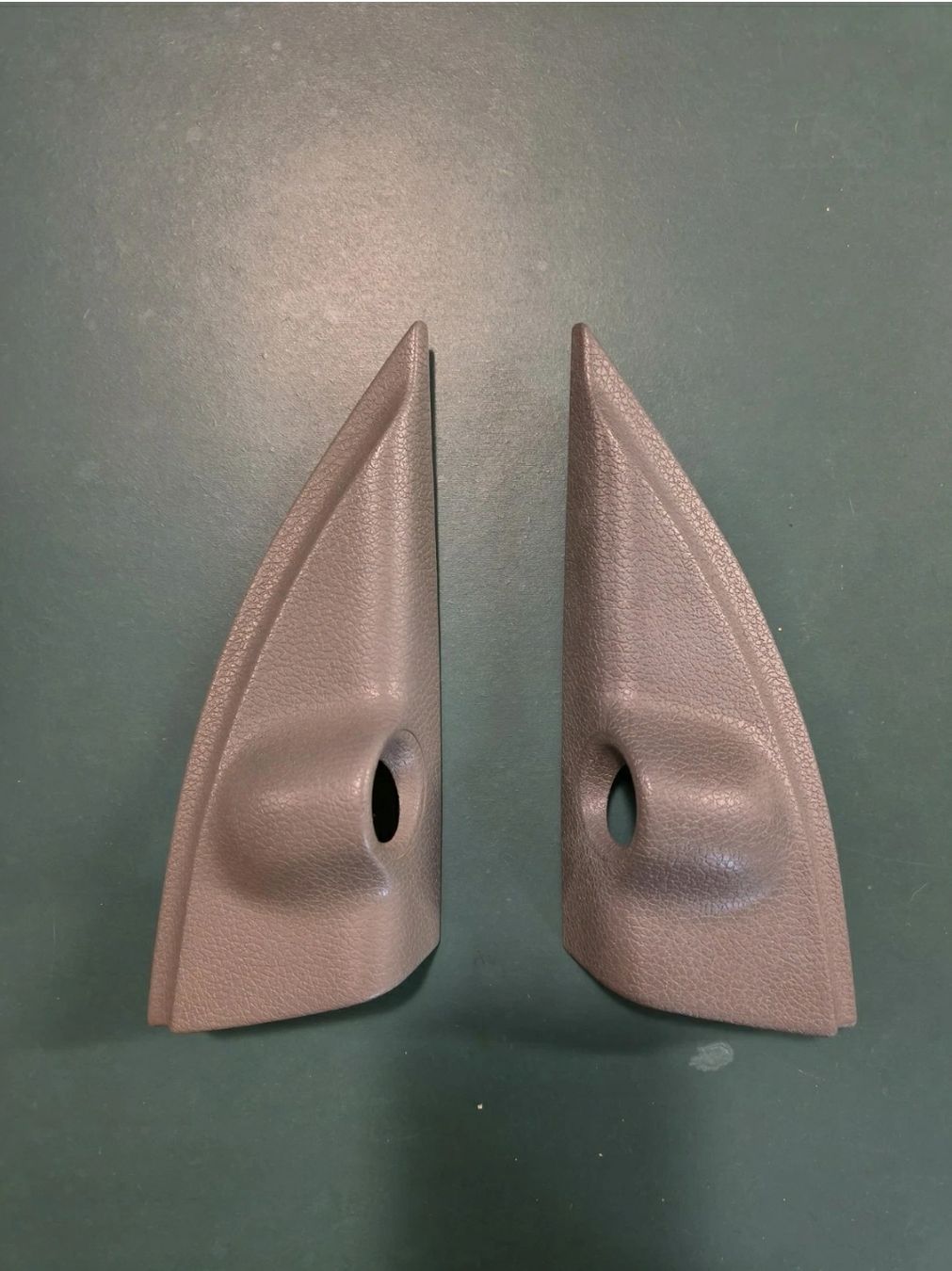 Renault Toutes les pièces auto: mostrine plastiche specchietto clio williams/1.8 16v – D'occasion à Locarno par Enzo1985
