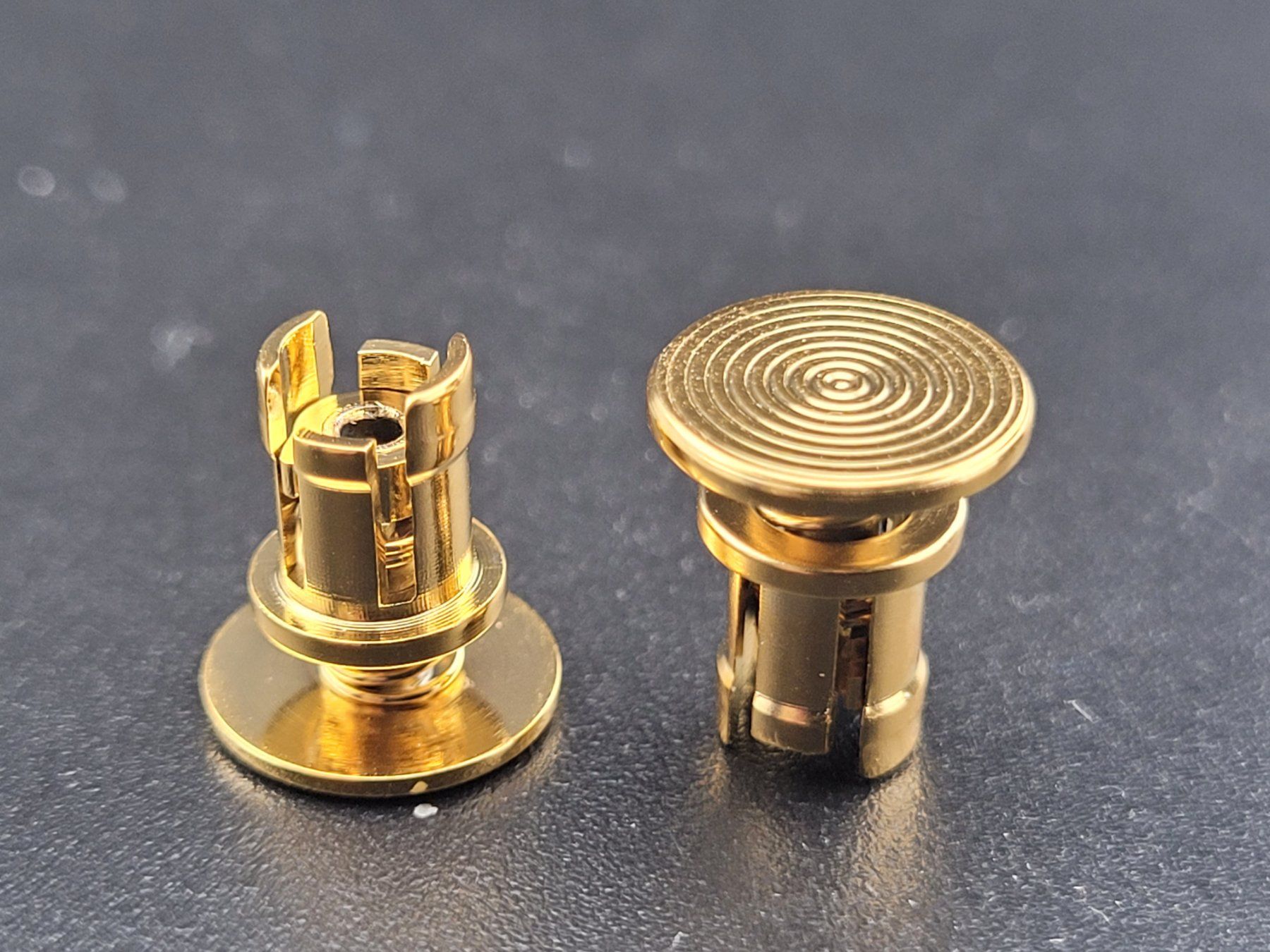 Dunhill Accendini: Dunhill Rollagas Bodenkappe Verschlussdeckel Gold – Nuovo (secondo la descrizione) da Emmenbrücke venduto da Feuerzeugservice