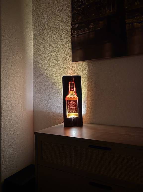 Lampen: Lampada con bottiglia Jack Daniel s – Neu und originalverpackt aus S. Antonino von raffosuisse 1