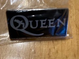 Queen Pin Anstecker Punk Metal Rock Band