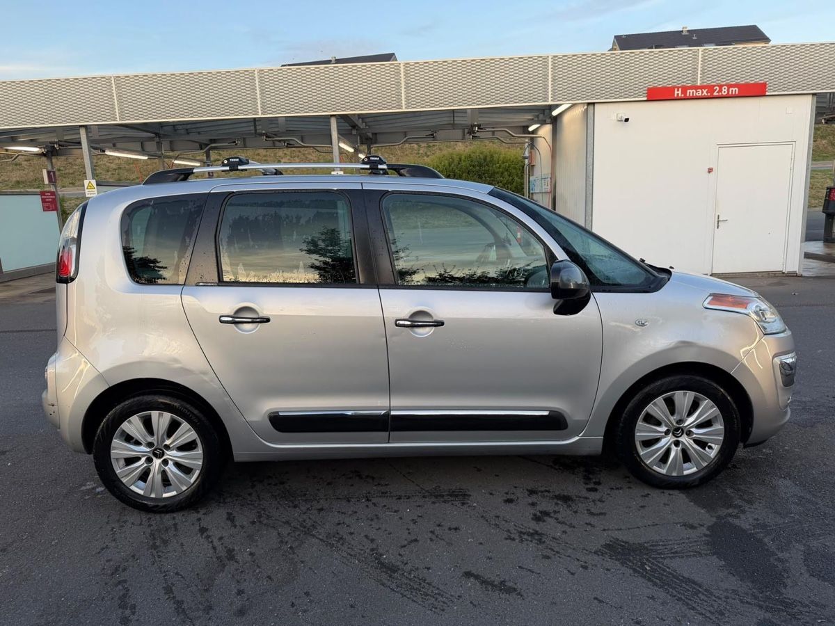 Citroën Automobili: Citroen c3 Picasso  – Usato da Lausanne venduto da regulaandjames 6