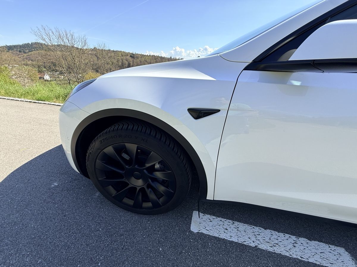 Tesla Automobili: Tesla Model Y long range AWD – Usato da Oftringen venduto da kar_y2tf 4