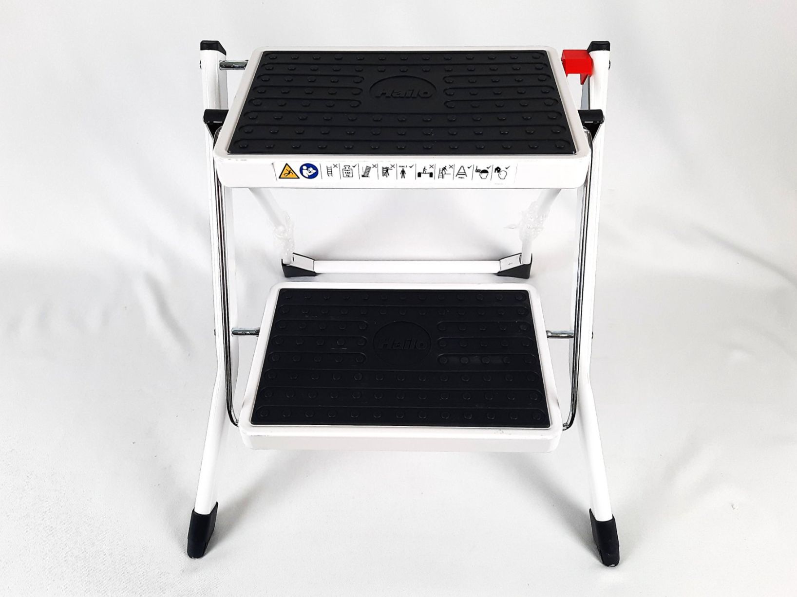 Hailo Scale: HAILO-StandardLine-Stahl-Trittleiter – Nuovo (secondo la descrizione) da Beinwil am See venduto da Restwert_Beinwil