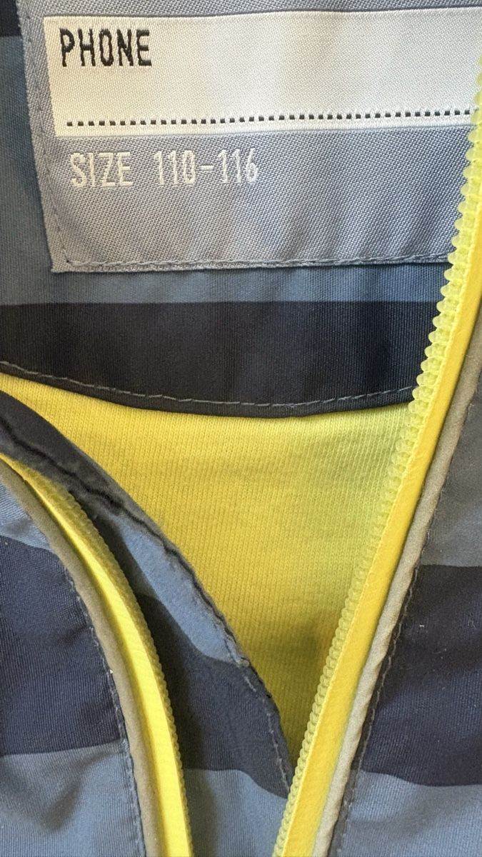 Jacken: Windjacke Grösse 110/116 – Gebraucht aus Stäfa von sch_m7kj 1