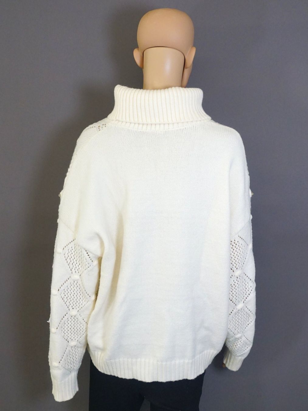 Maglioni & Felpe: Strickpullover mit Steinen Gr. L – Usato da Pratteln venduto da Restwert_Pratteln 2
