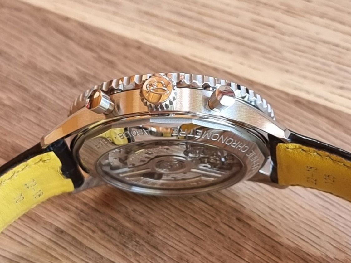 Breitling Montres: Superbe Breitling Navitimer 01 Chronograph 43 AB0138 – D'occasion à Corcelles-près-Payerne par Tcholleybus 6