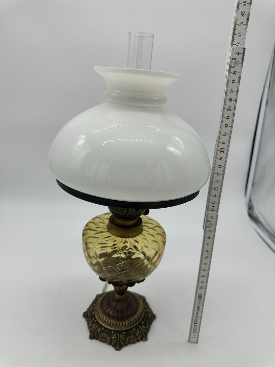 Lampade: Elegant Vintage Table Lamp – Usato da Villmergen venduto da JacRon