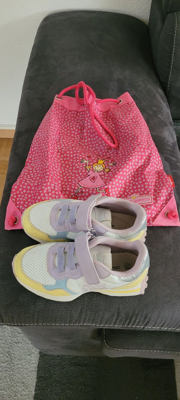 Jean Sigikid Brodé Fleurs – Taille 104 Ou 116 – Occasion Très Bon état