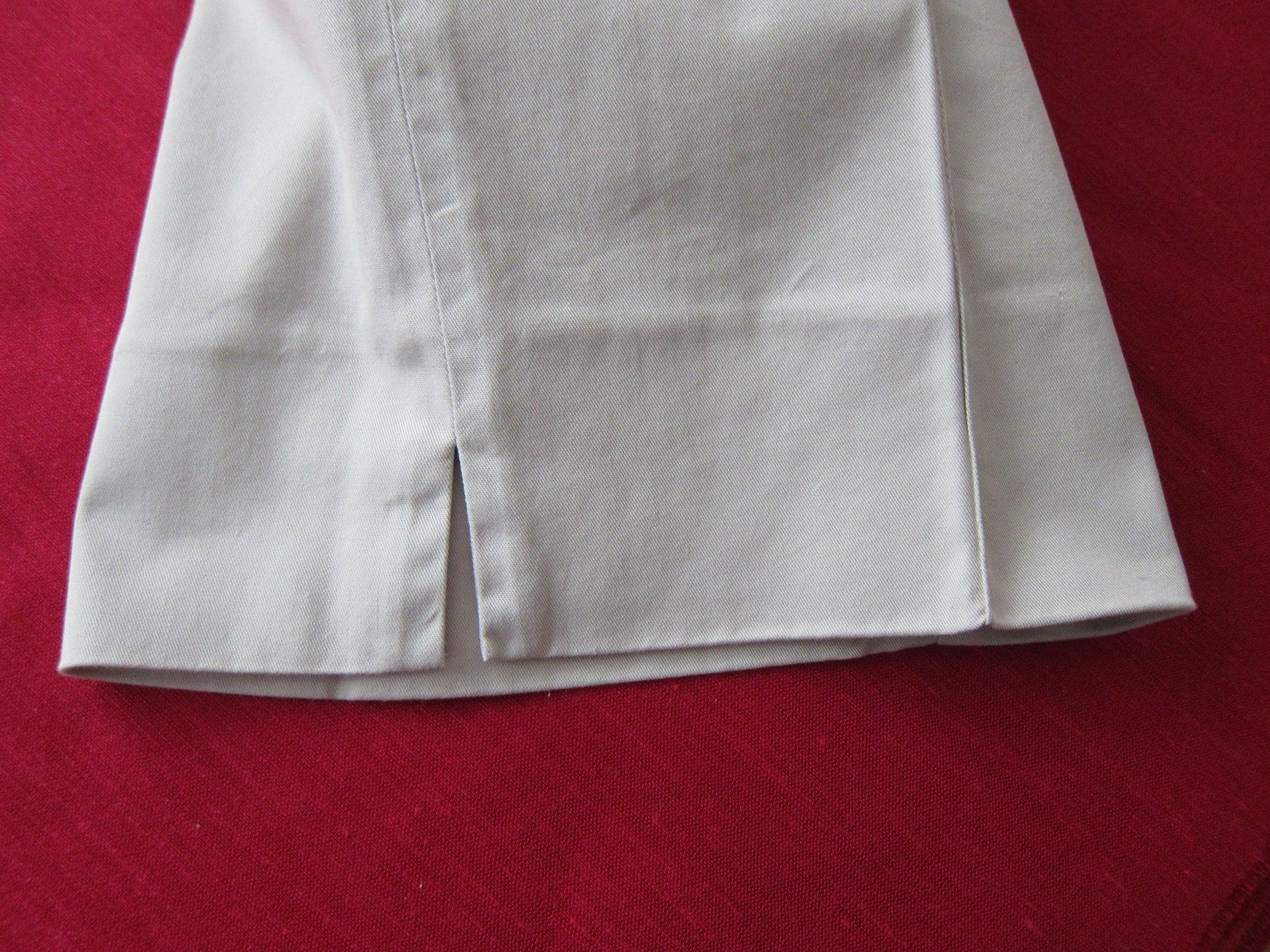 Trussardi Pantaloni: Hose Trussardi, Top Zustand! – Nuovo (secondo la descrizione) da Zürich venduto da Italia58 4