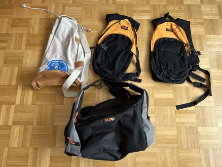 2 Rucksäcke,1Beutel,1Tasche