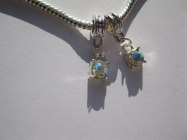 2 Anhänger, Dangle versilbert mit Strasstein