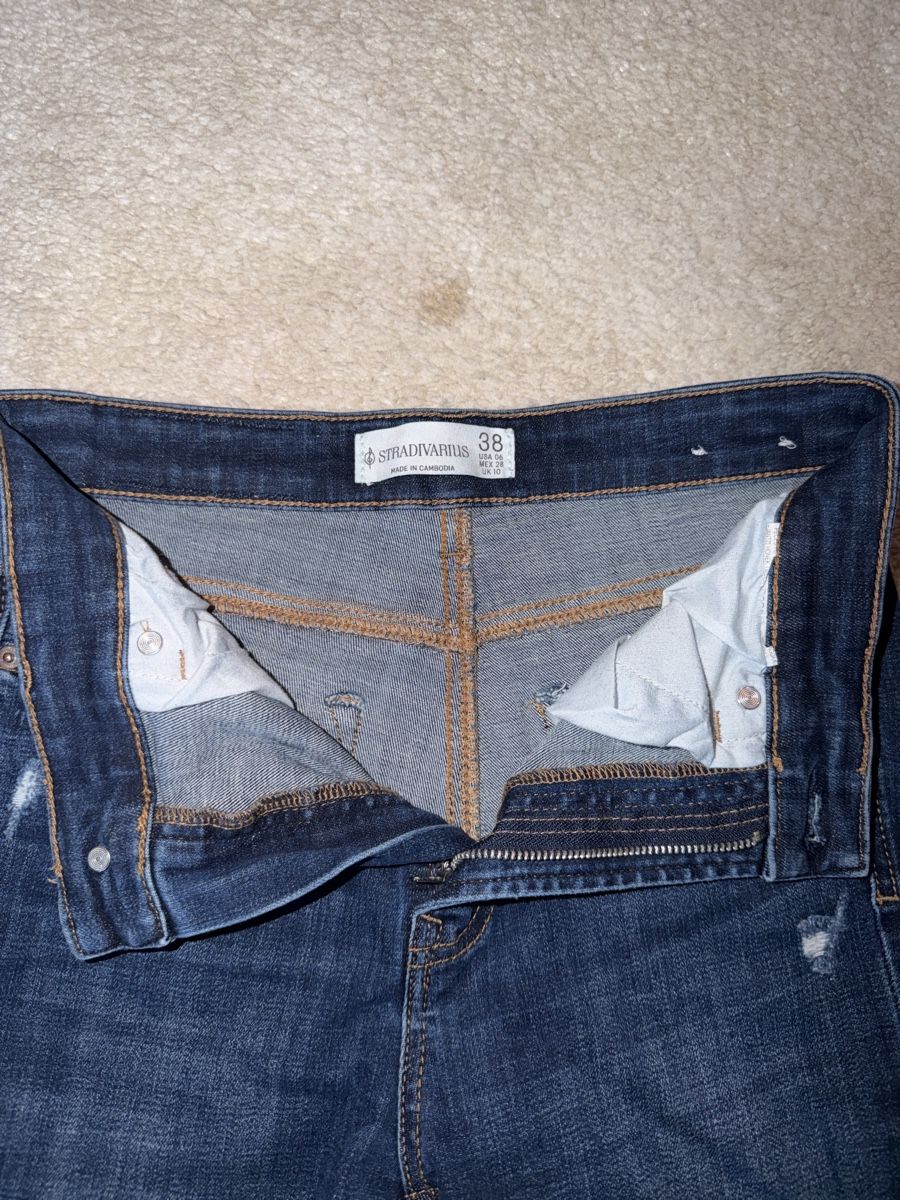 Stradivarius Jeans: Blaue Jeans – Usato da Niederuzwil venduto da Lisascloset 2