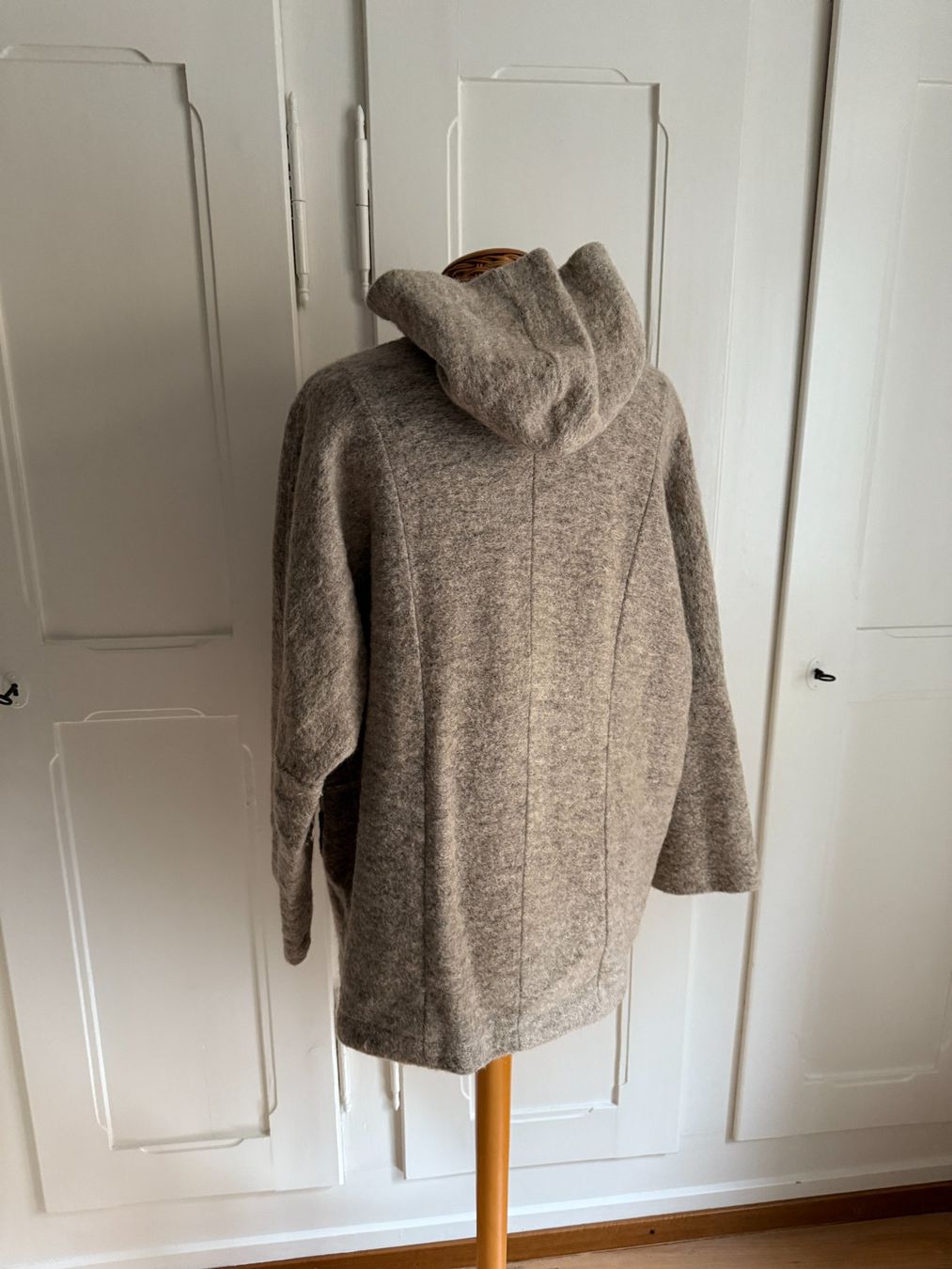 Jacken: Wolljacke beige M – Gebraucht aus Zürich von Diazaio 2