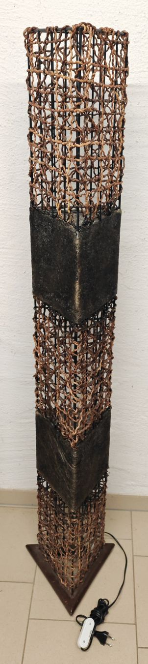 Lampade: Wunderschöne Stehlampe aus Weide ca 140cm! – Usato da Rheinsulz venduto da Dred