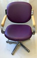 Friseurstuhl violett mit Chromfuss gebraucht #3