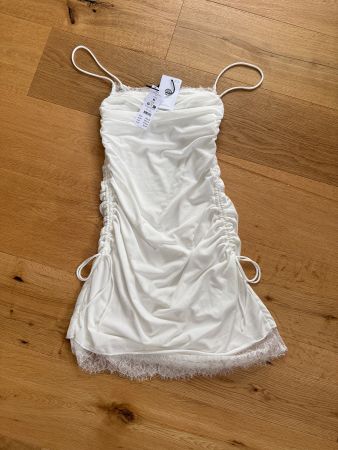 Gina Tricot Weißes Kleid