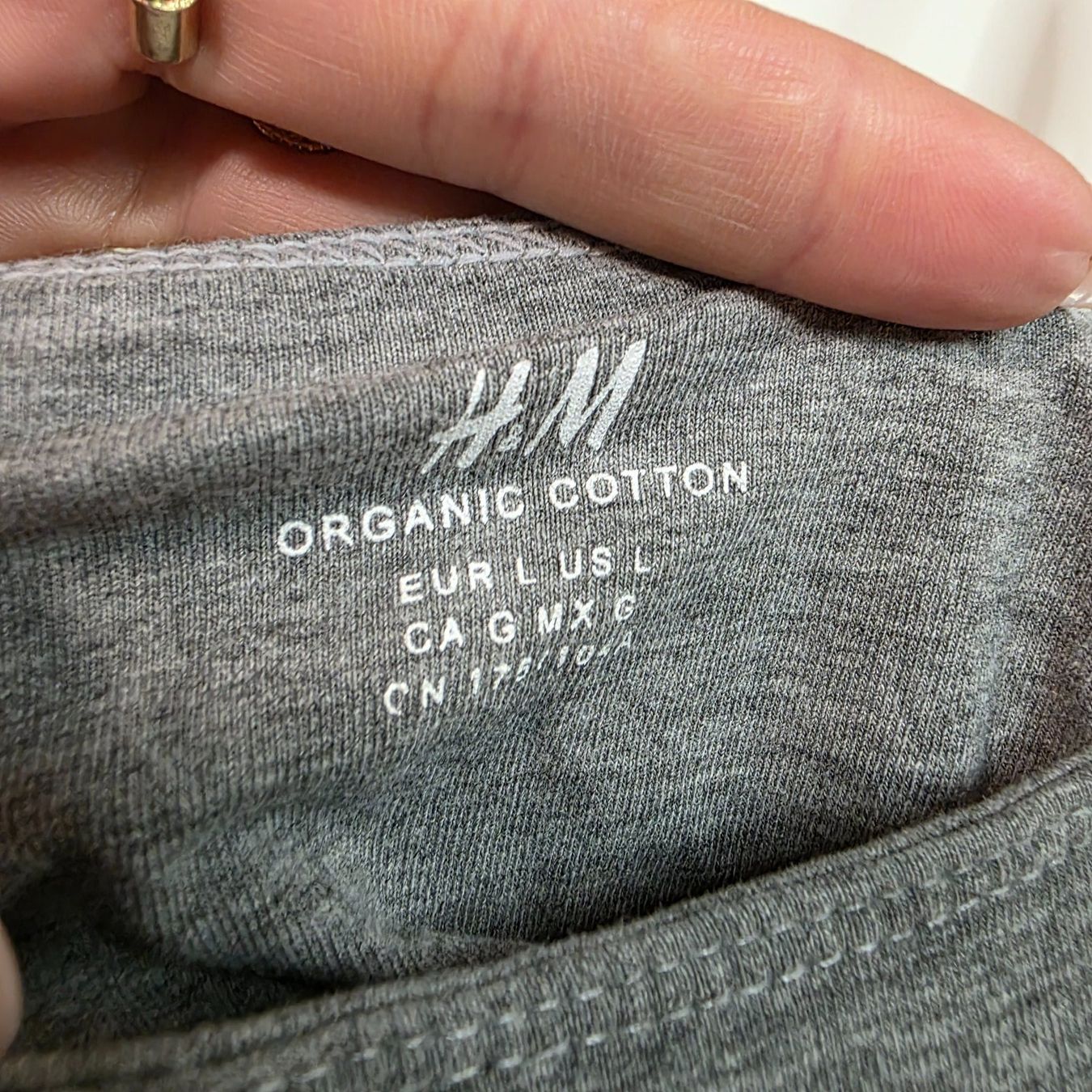 H&M Top: Graues Stilltop, Umstandstop, Top mit Clips Gr. L – Usato da Wald ZH venduto da CapLux 4