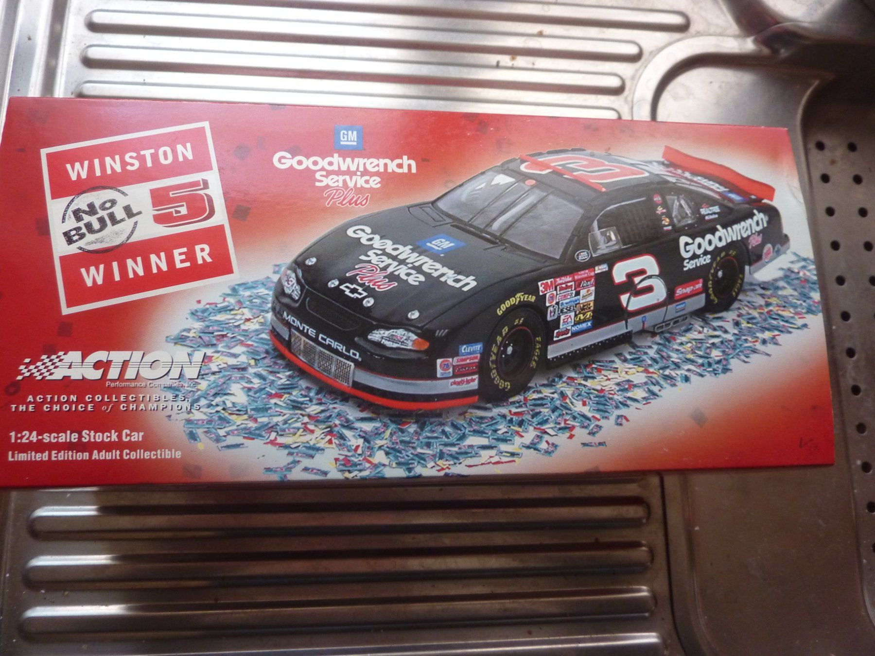Nascar Modellautos: NASCAR  3 – Neu und originalverpackt aus Balsthal von bouteliee