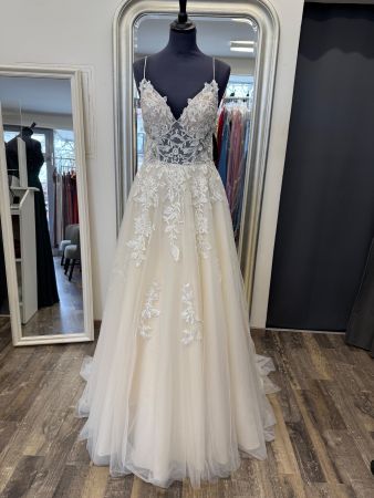 Elegantes Brautkleid mit Spitze, Gr. 36,neuwertig