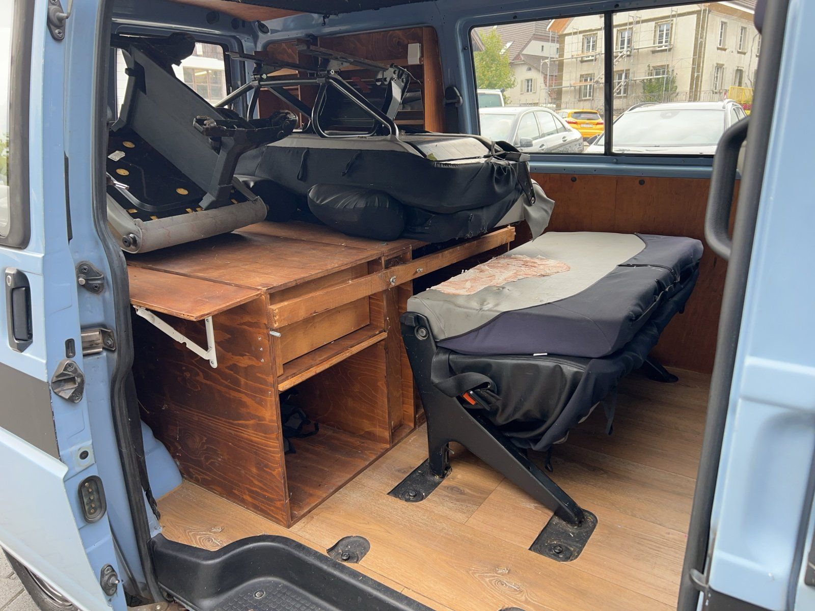VW Automobili: VW T4 2.5 TDI / Automat – Usato da Kölliken venduto da Apollo74 8