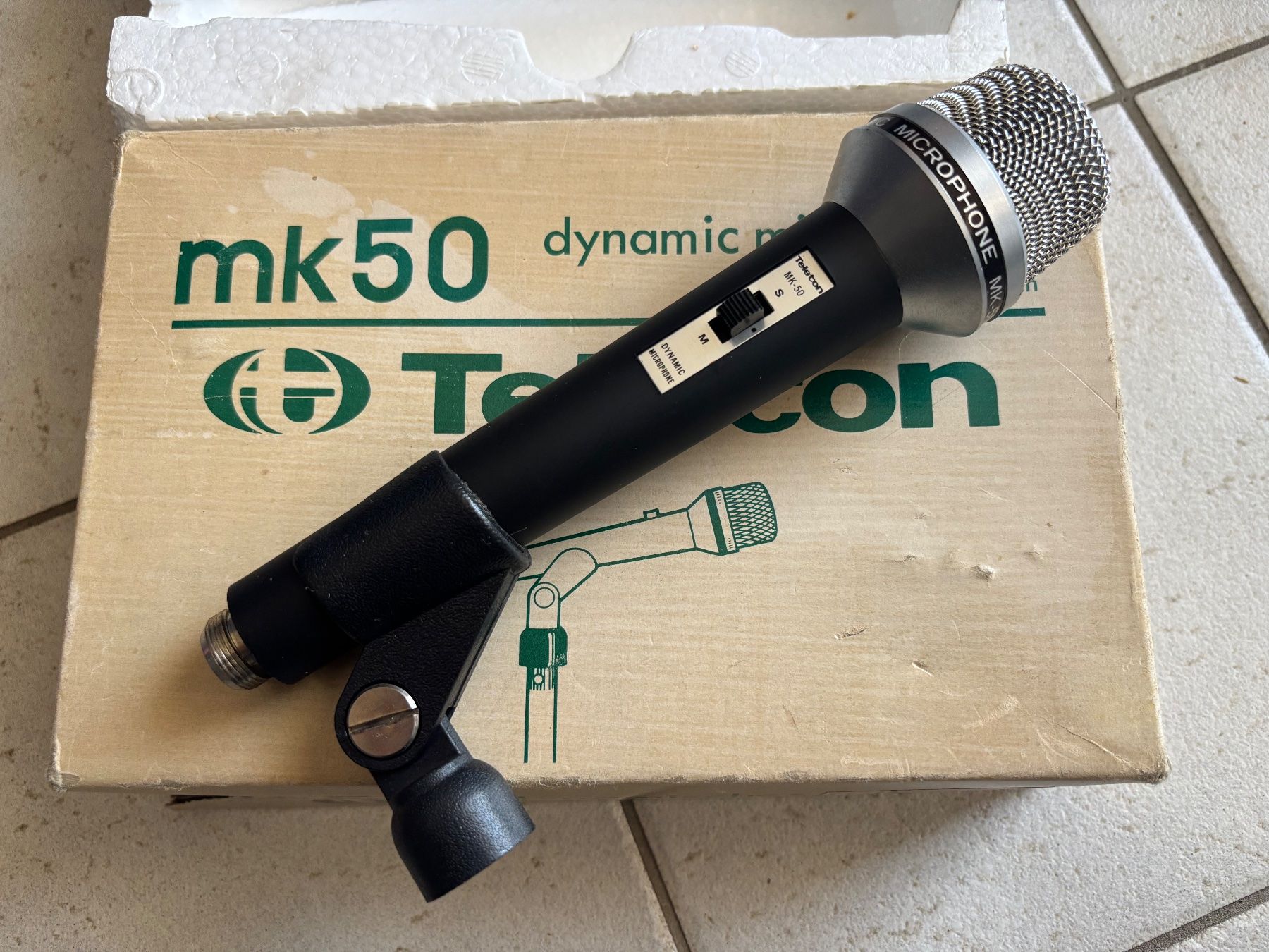 Microfoni: Teleton Mikrofon MK50 - Dynamisch, Vintage Top Zustand! – Usato da Zäziwil venduto da R1135