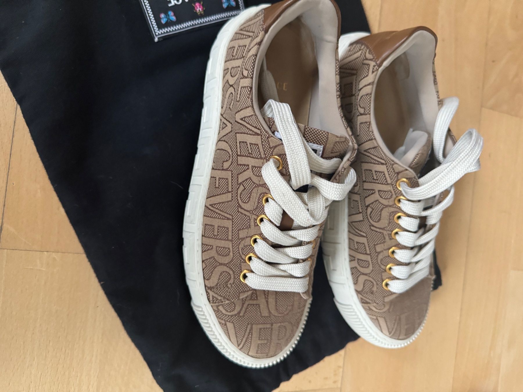 Versace Scarpe da donna: Sehr schöne Versace Senker – Usato da Meilen venduto da Titiano