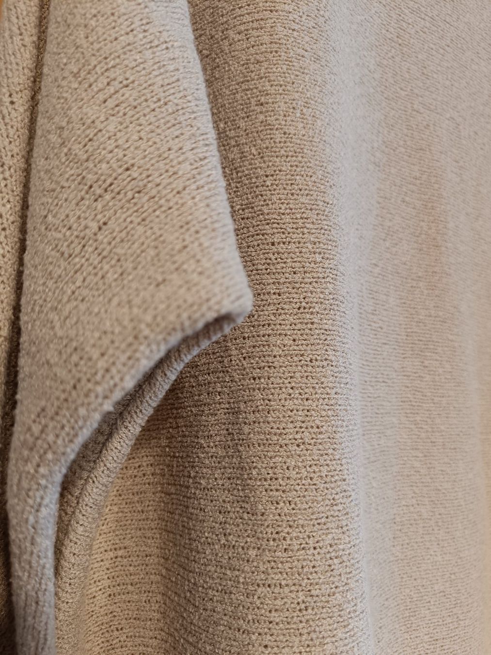 H&M Pulls & Sweat-shirts: H&M Feinstrick Pullover beige M – D'occasion à Zürich par Atelier.Second 4