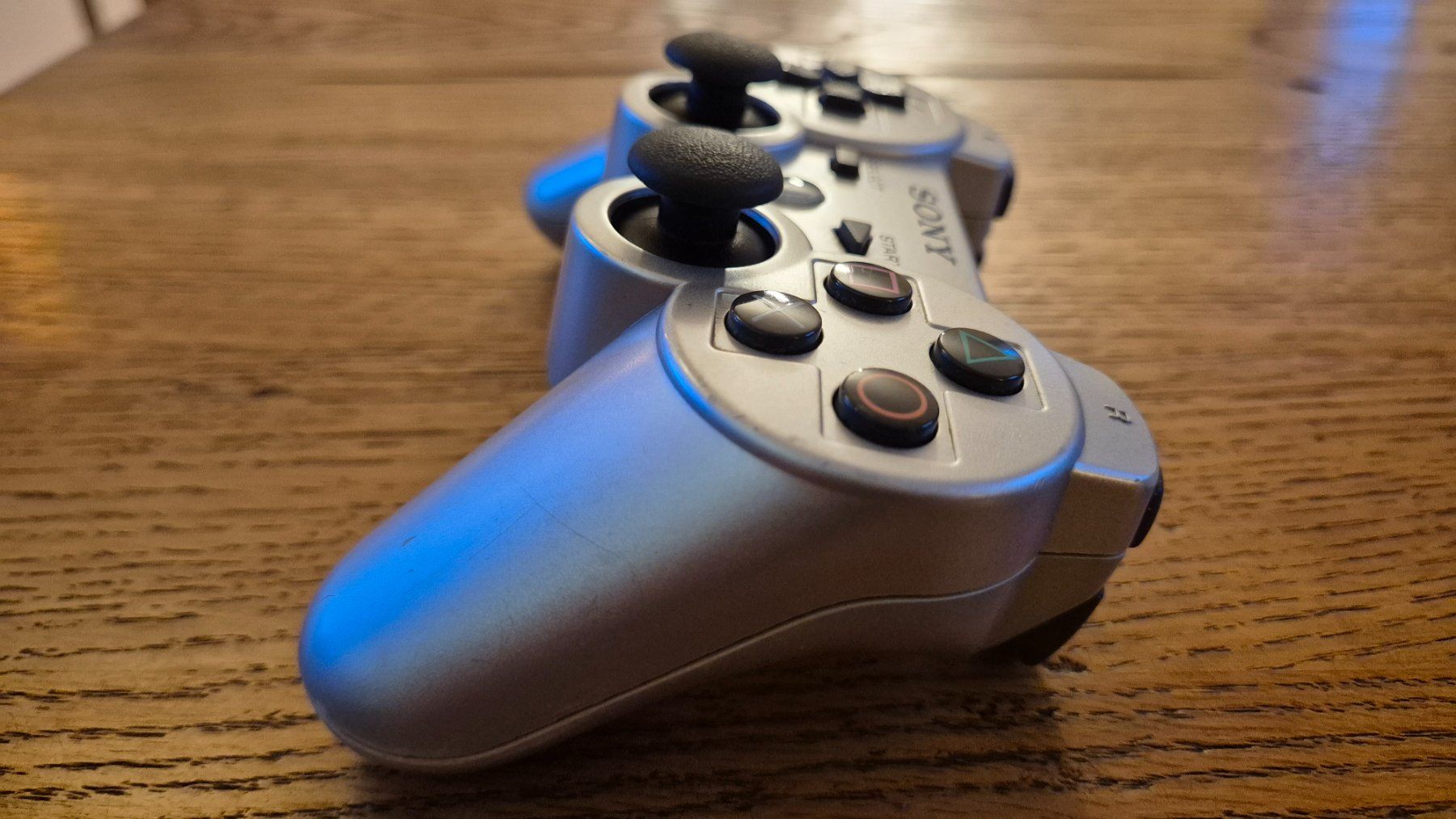Sony Controller: Original Sony DualShock 3 Controller PS3 – Silber – Usato da Au SG venduto da KonsoleWerk 4