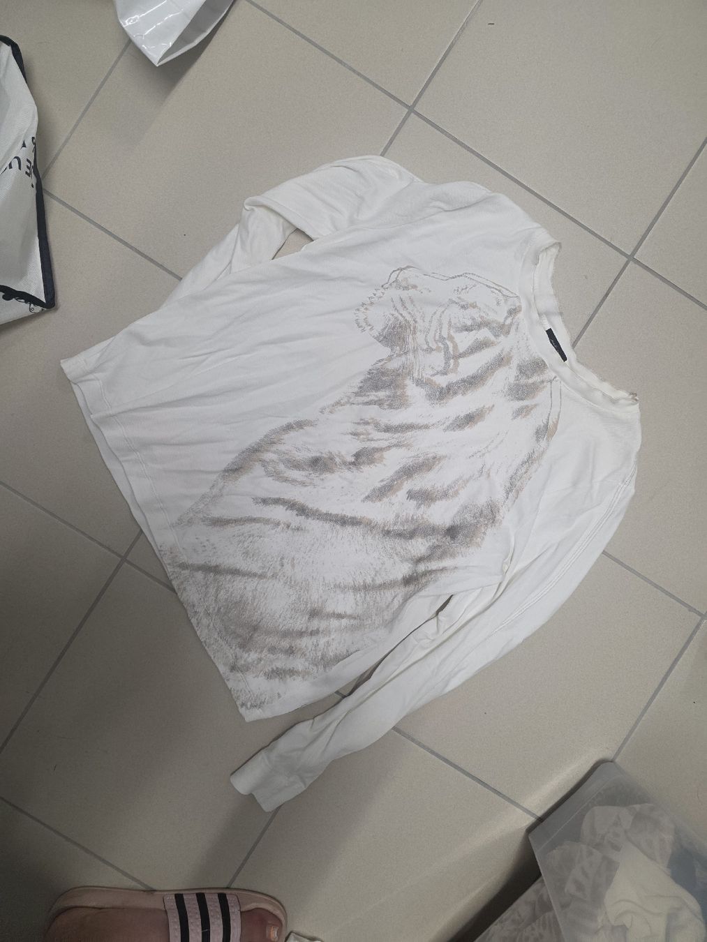 Marc Cain Pullover & Sweatshirts: Marc Cain Shirt N5 – Neu (gemäss Beschreibung) aus Berg TG von lisboa.sky