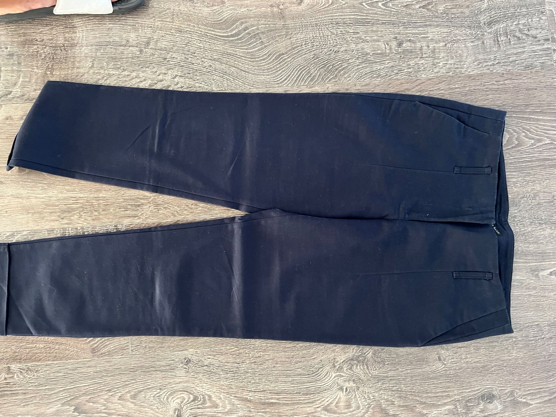 Zara Pantalons: ZARA hose Damen 40 – D'occasion à Weiach par LemonJuice1995 2