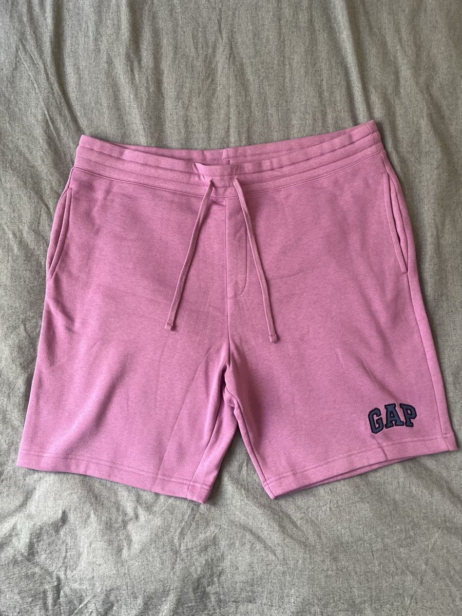 Gap Pantaloni: GAP short violet/rose – Usato da Lausanne venduto da aloncey 1