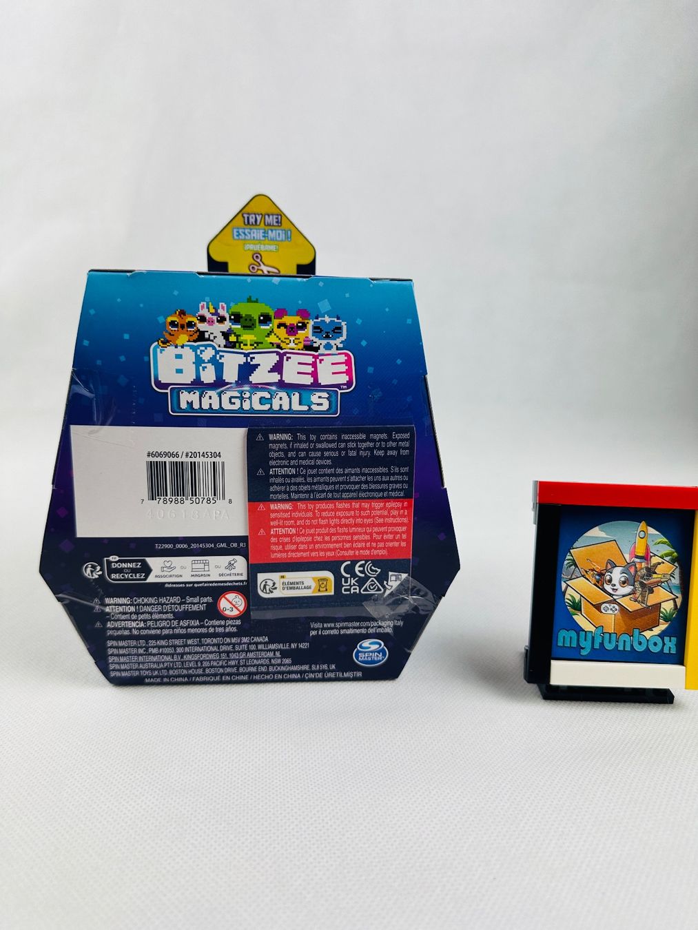 Giocattoli: Spin Master BIT Bitzee Magicals - digitales Haustier NEU – Nuovo e nell'imballaggio originale da Kappel SO venduto da MyFunBox 1