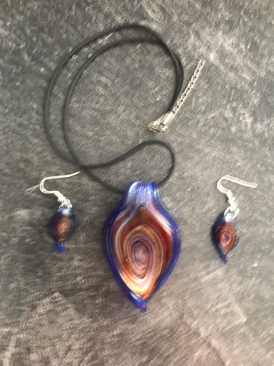 Altri gioielli: Set No9: Kette +Ohrhänger blau  Neu – Nuovo e nell'imballaggio originale da Kleinandelfingen venduto da Baba23 1