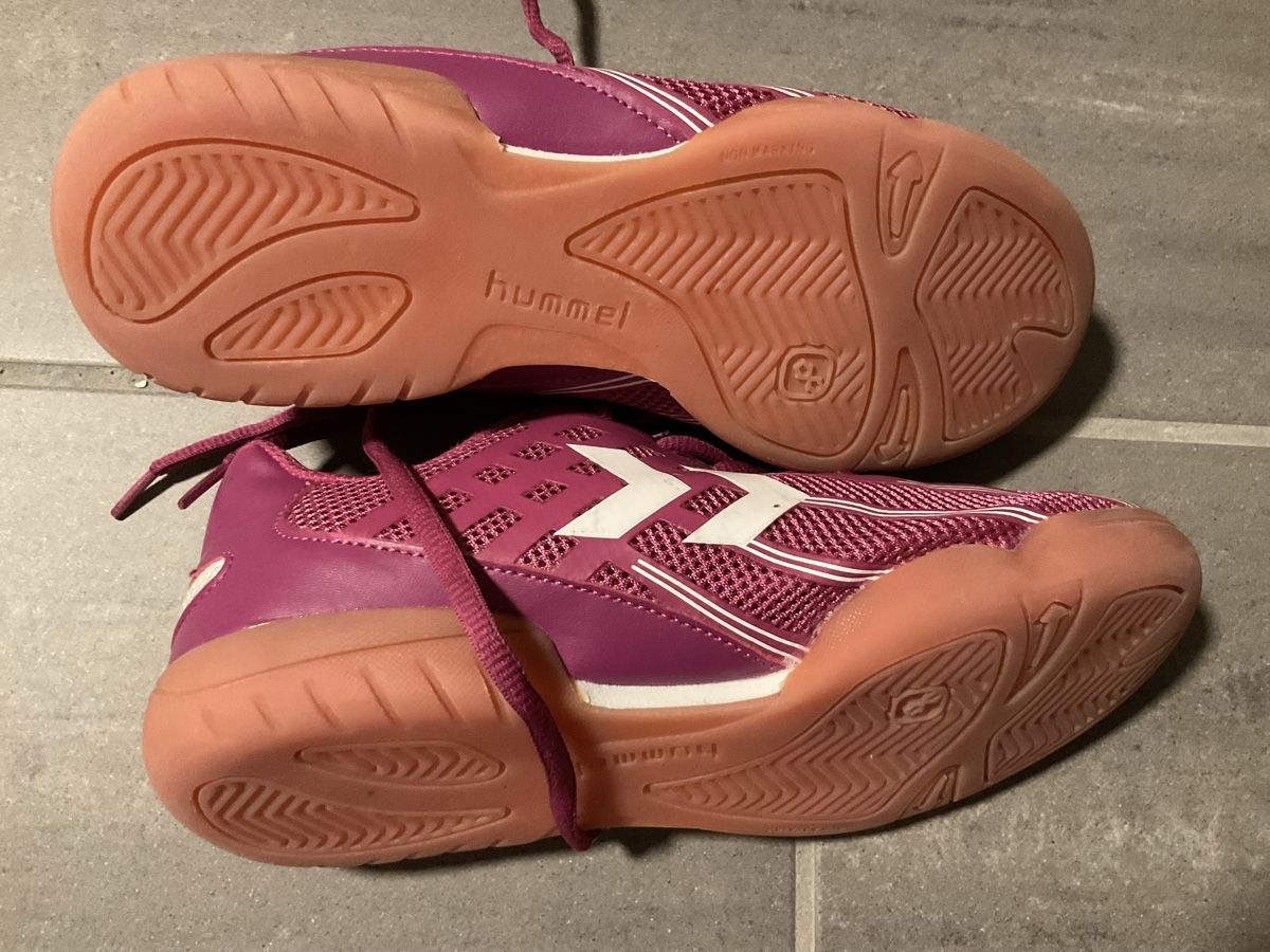 Hummel Chaussures filles: Hallenschuhe Hummel Gr 36 – D'occasion à Sutz par Aylath 1
