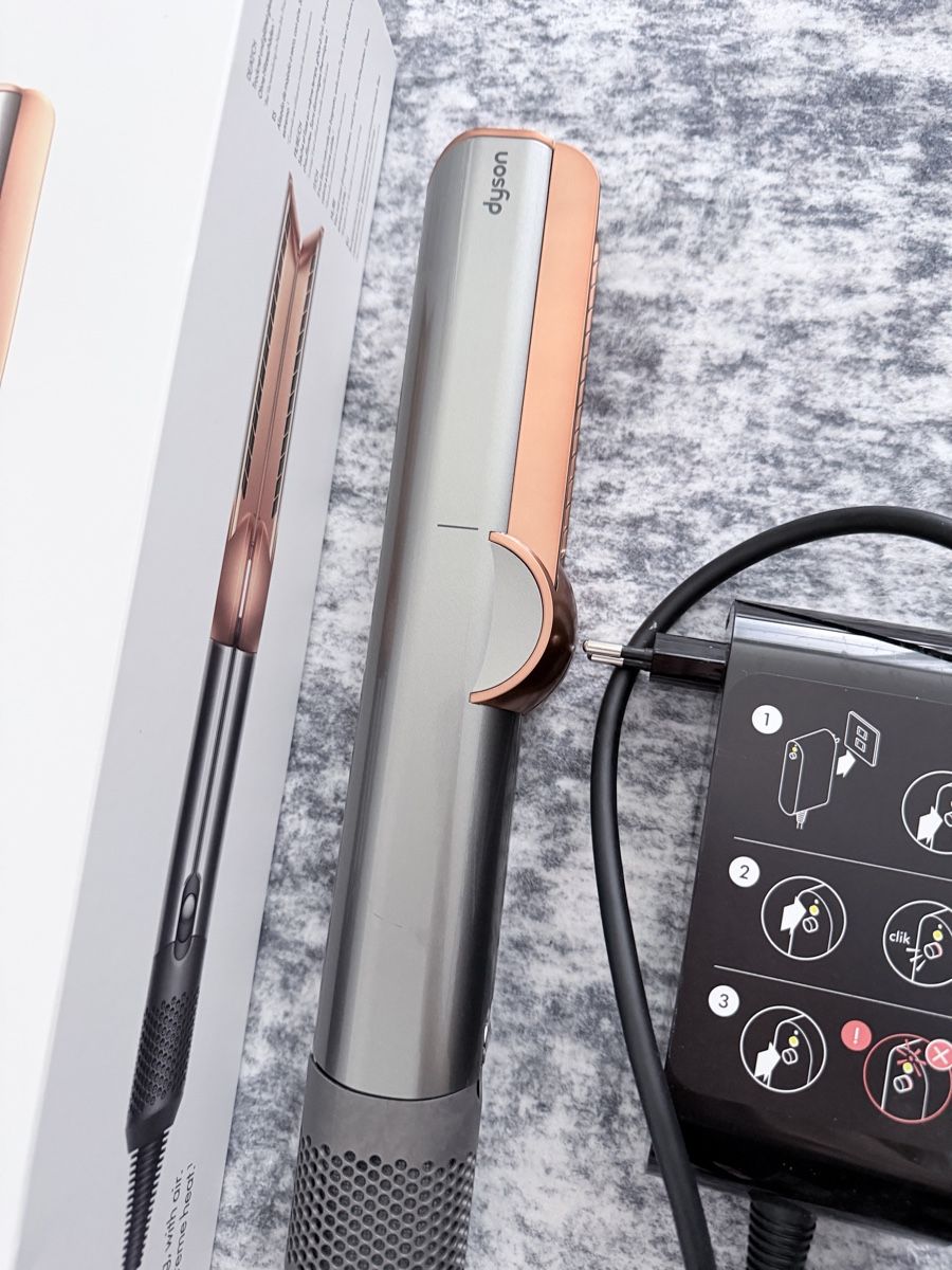 Dyson Föhn: Dyson Airstrait – Neu (gemäss Beschreibung) aus Sirnach von Elfine91 1