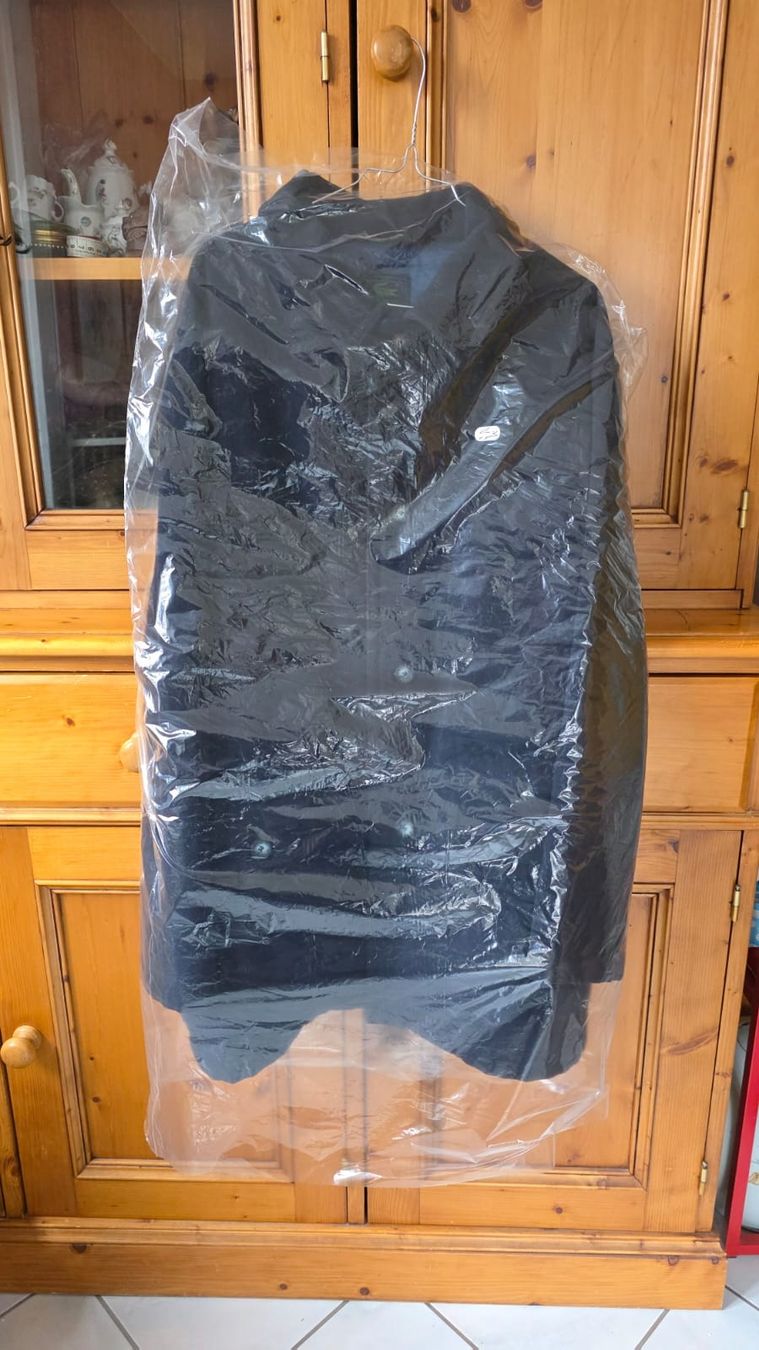 Cappotti: MANTEAU LACOSTE VINTAGE – Usato da Le Locle venduto da marylise01 1